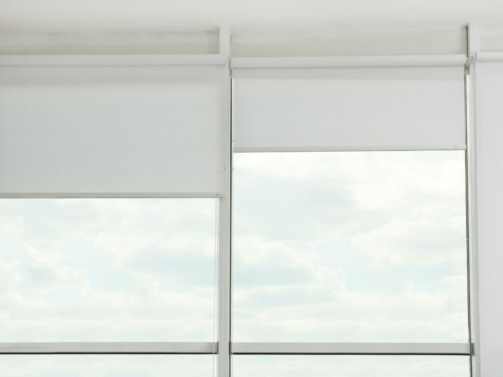 The Best Bay Window Treatment Ideas roller shades